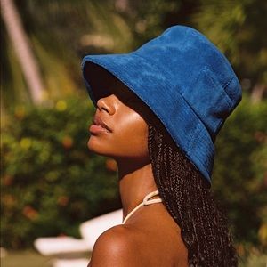 LOC Wave Terry Bucket Hat